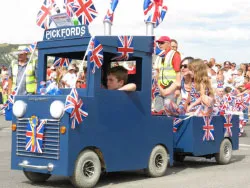 Click to view image Swanage Carnival 2014