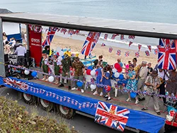 Swanage Carnival Procession 2025 VE Day Float - Ref: VS2571