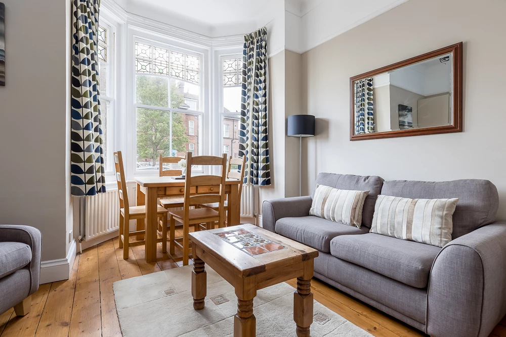 Click to view large photo 3