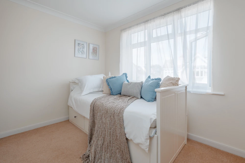 Click to view large photo 0