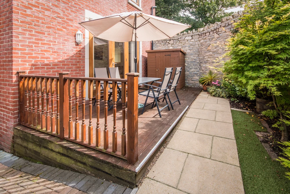 Click to view large photo 0