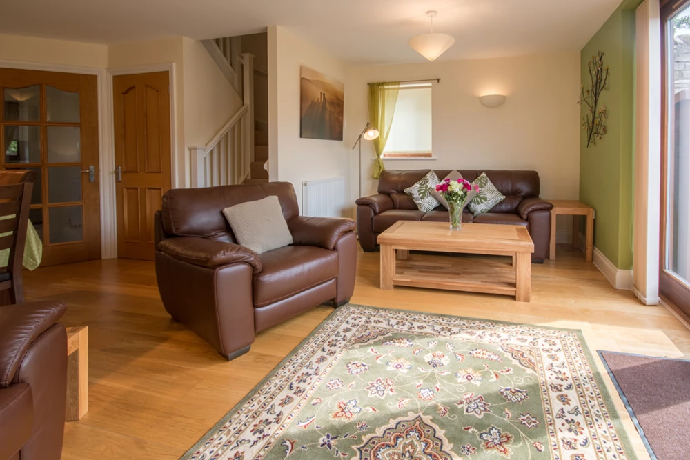 Click to view large photo 2