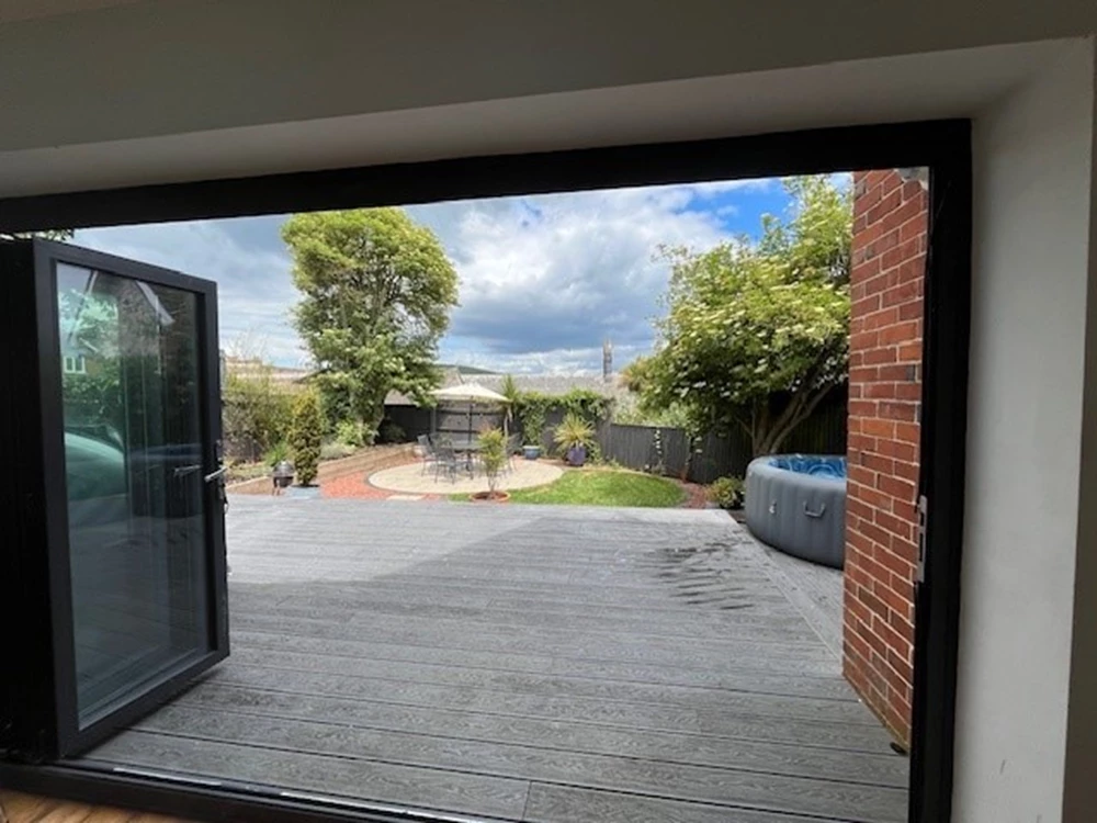 Click to view large photo 3