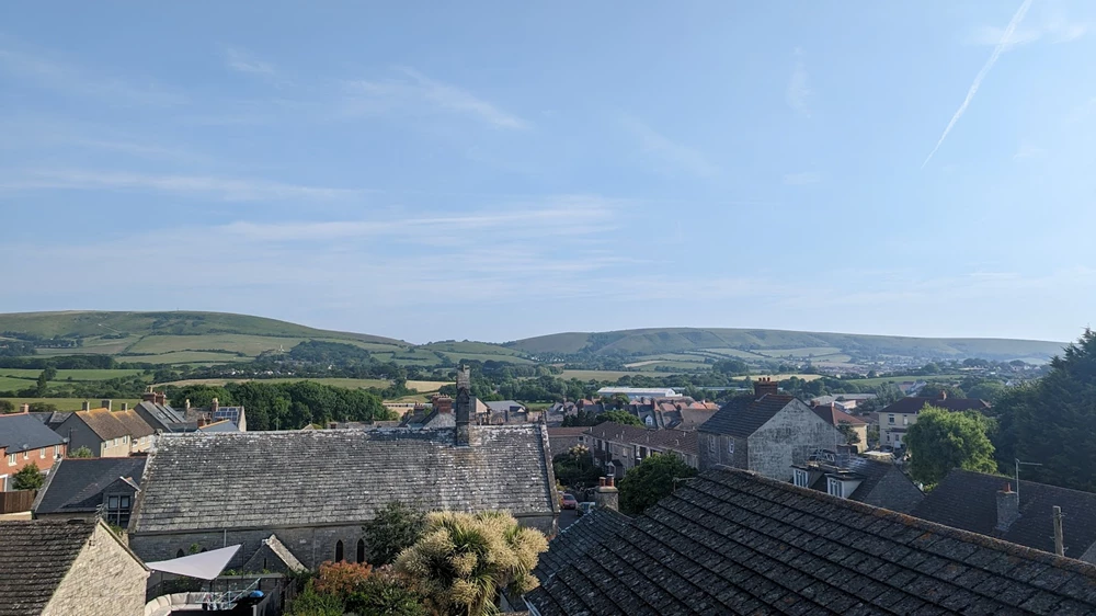 Click to view large photo 4