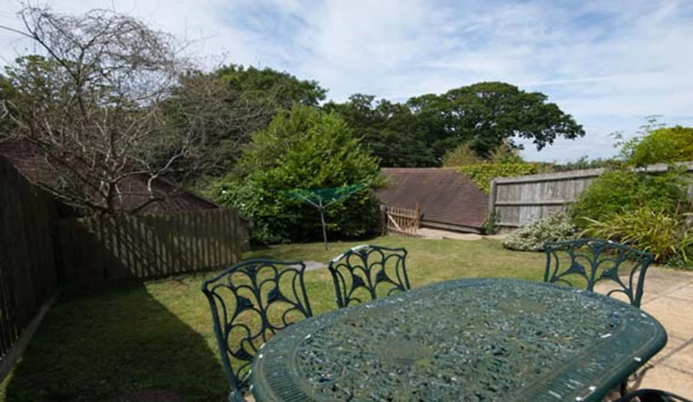 Click to view large photo 3