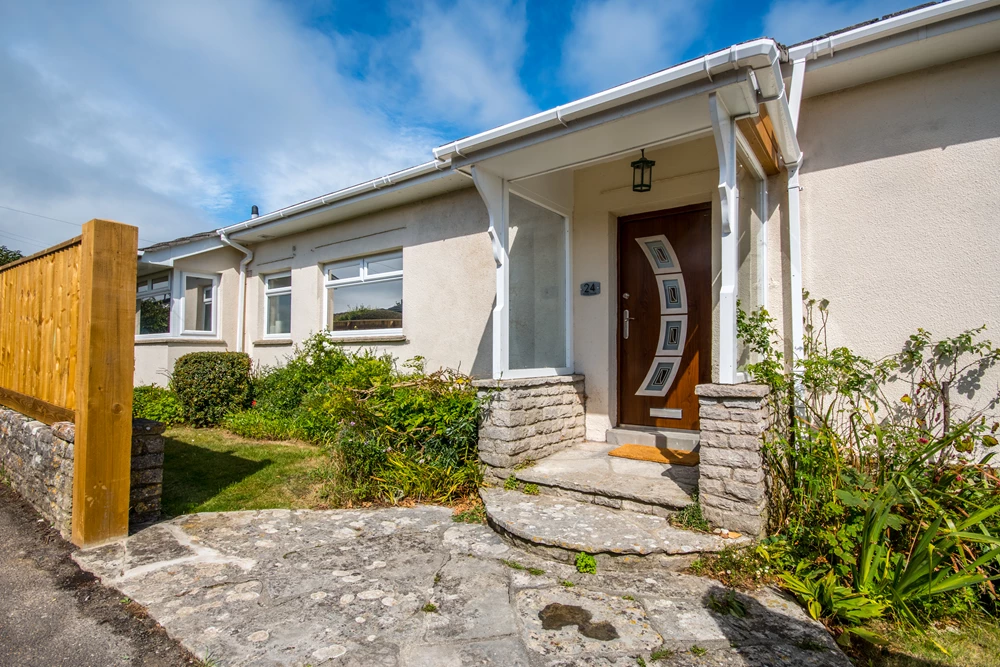 Click to view large photo 0