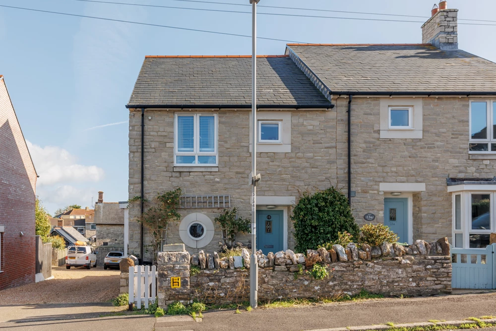 Click to view large photo 0