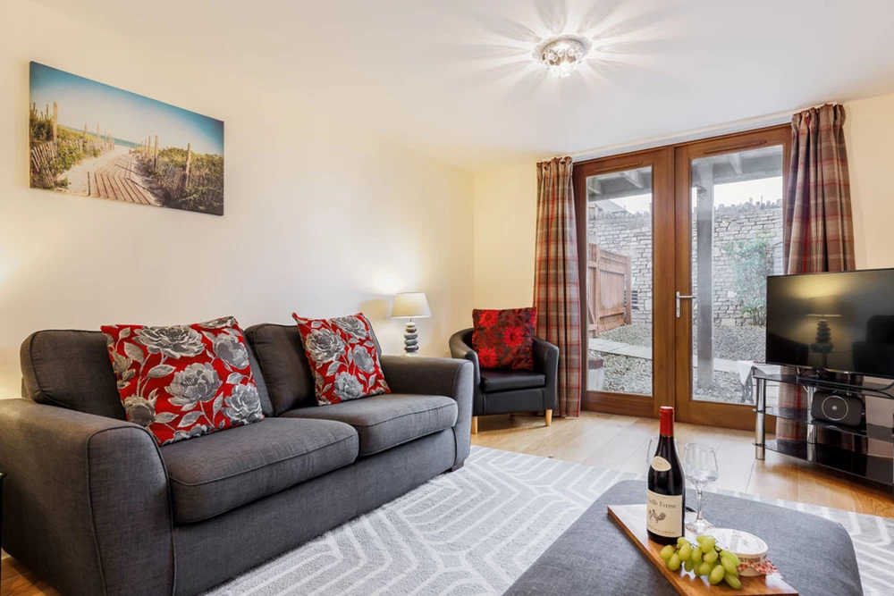 Click to view large photo 5