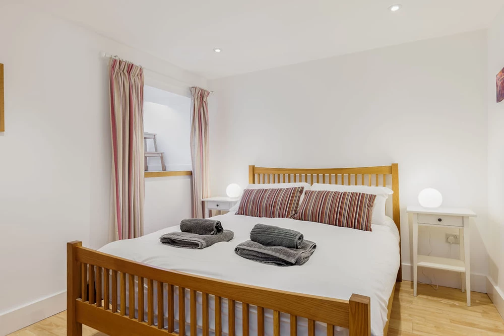 Click to view large photo 0