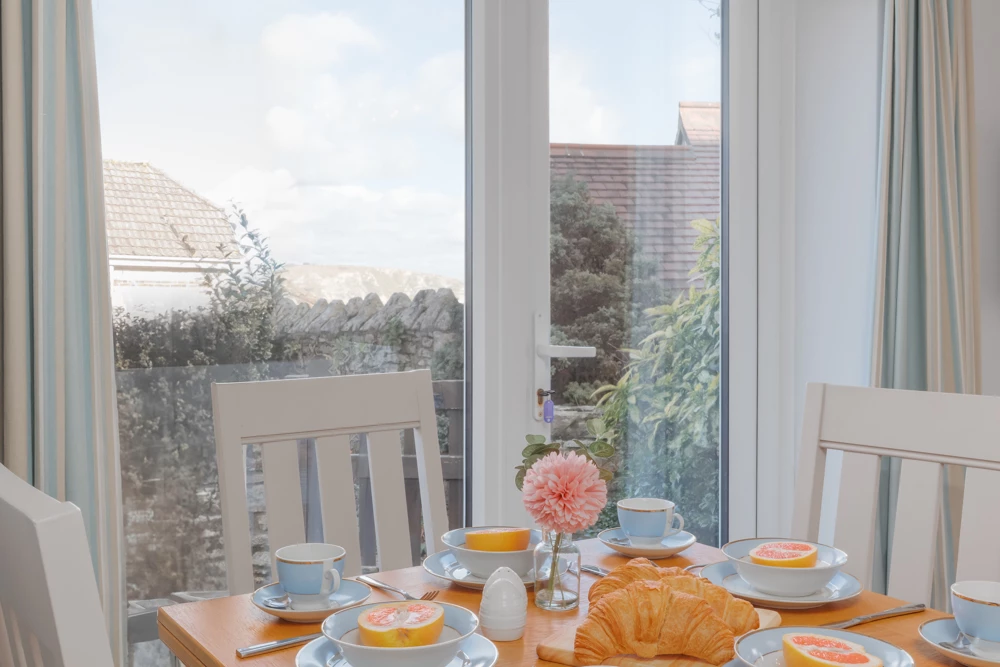 Click to view large photo 6