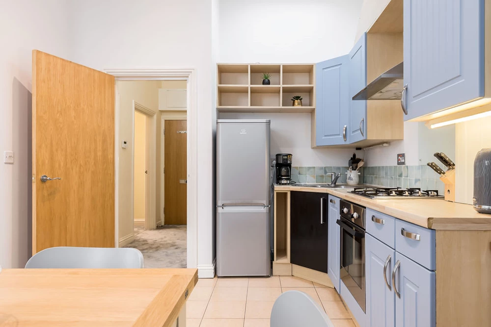 Click to view large photo 5