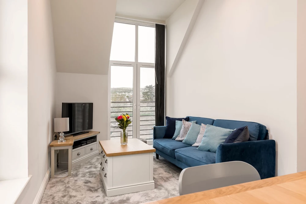 Click to view large photo 6