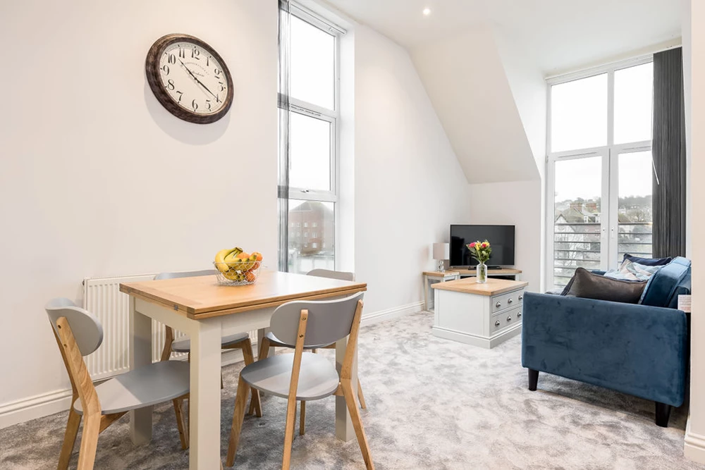 Click to view large photo 7