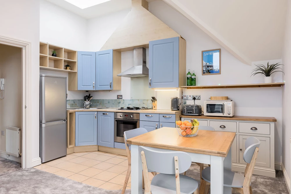 Click to view large photo 8