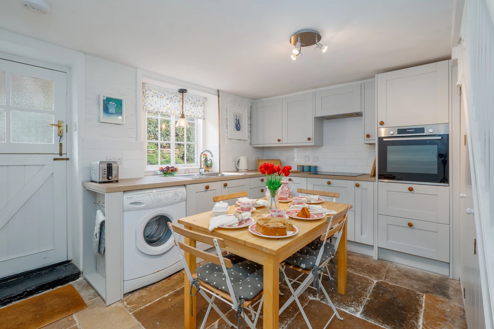 Click to view large photo 1