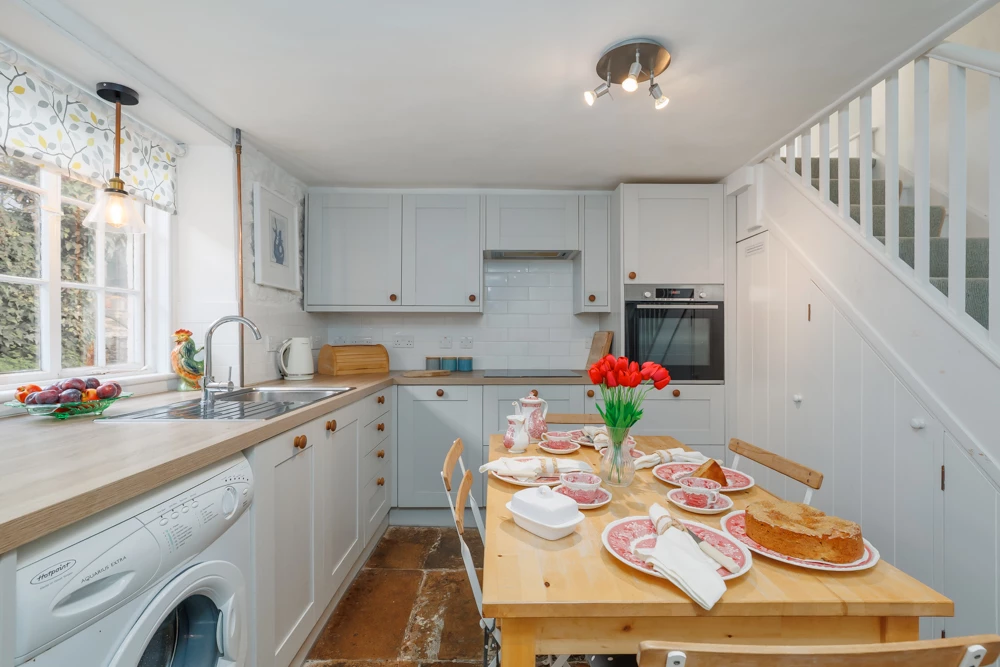 Click to view large photo 2