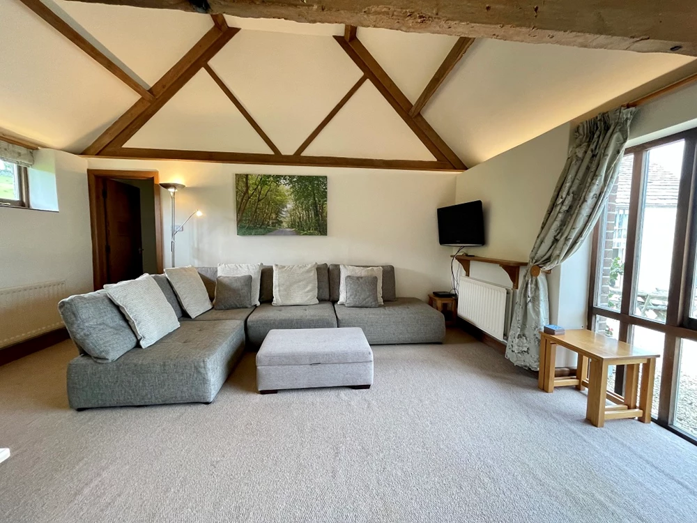 Click to view large photo 12