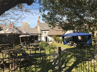 The Globe Inn Swanage logo 