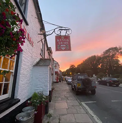 The Kings Arms logo 