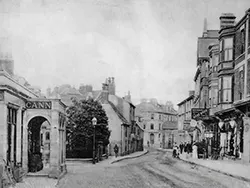 High Street shops in the 1800s - Ref: VS2392