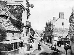 Swanage High Street and Town Hall - Ref: VS2499