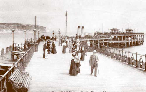 Victorian Pier and walkers