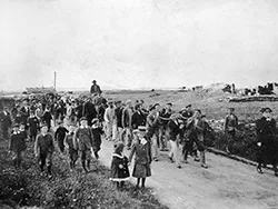 Procession in Acton 1904 - Ref: VS1905