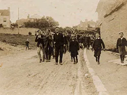 Procession in Court Hill 1904 - Ref: VS3