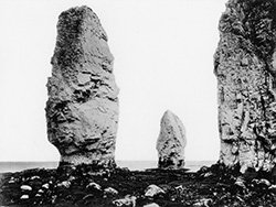 Click to view image Old Harry and Old Harrys Wife Rocks - 2173