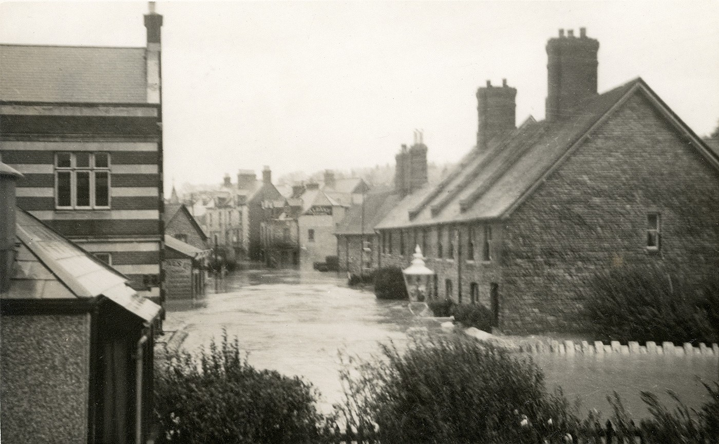 Kings Road East Floods in 1914