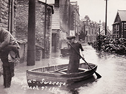 Click to view image Kings Road East Flooding - 2204