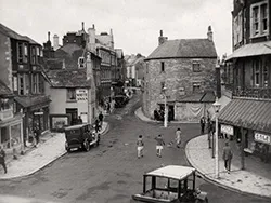 Looking West up the High Street from the Square - Ref: VS2346