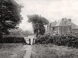 Ulwell Road in the early 1900s - Ref: VS2188