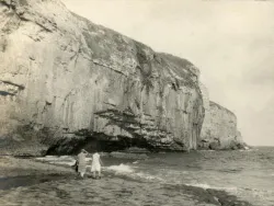 Click to view image Dancing Ledge in 1928