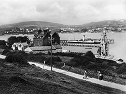 Swanage bay and Pier in the 1930s - Ref: VS2135