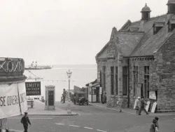 Station Road and The Mowlem 1934 - Ref: VS2012