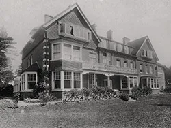 Click to view image Wordsworth House in 1930
