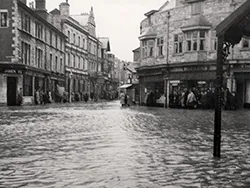 Click to view image Flooded Town Square in 1951