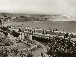 Click to view image Shore Road and Beach Huts in the 1950s