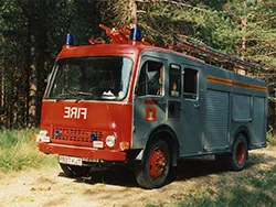 Click to view image Swanage Fire Appliance B16 at Studland in 1995