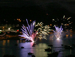 2004 Carnival Fireworks - Ref: VS576