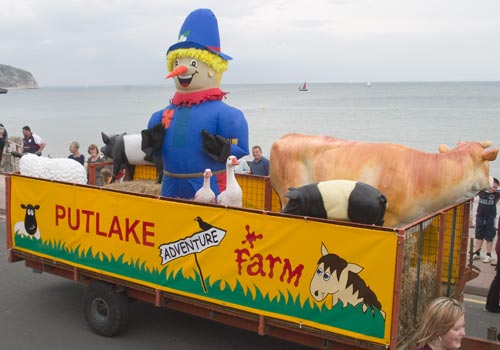 Putlake Farm Float at the Carnival