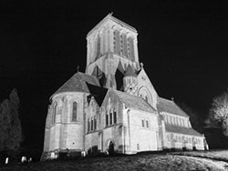 Click to view image Kingston Church at night - 664
