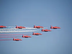 Red Arrows - Ref: VS1135