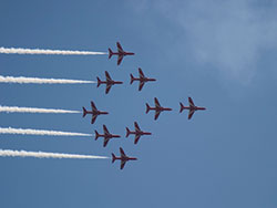 Click to view image Red Arrows - 1141
