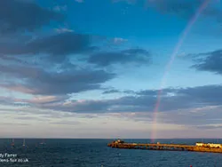 Click to view image Pier Rainbow