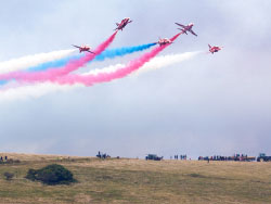 Click to view image Red Arrows - 1456