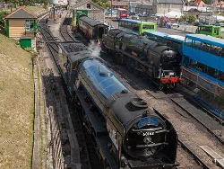 A1 Steam Loco 60163 Tornado at the Station - Ref: VS1560