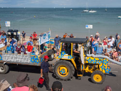 Click to view image Swanage Carnival - 1721