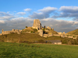 Click to view image Corfe Castle in the Autumn - 1742
